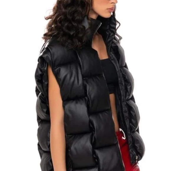 Quantum Pu Woven Vest in black - Picture 3 of 4